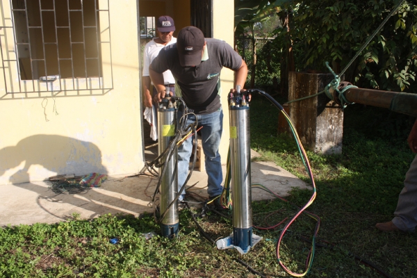 SE RESTABLECE SERVICIO DE AGUA EN LA PARROQUIA LA UNIÓN
