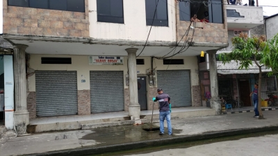 Labores de alcantarillado en calles Bolívar